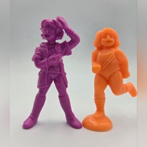 C.U.T.I.E.S. Figure Lot Of 2 1980s Mattel Muscle Plastic Japan Purple/ Orange